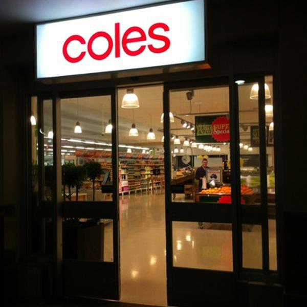Photo taken at Coles by Chorus Call A. on 7/22/2012-澳大利亚昆士兰州布里斯班新农场梅瑟路85 Photo taken at Coles by Chorus Call A. on 7/22/2012