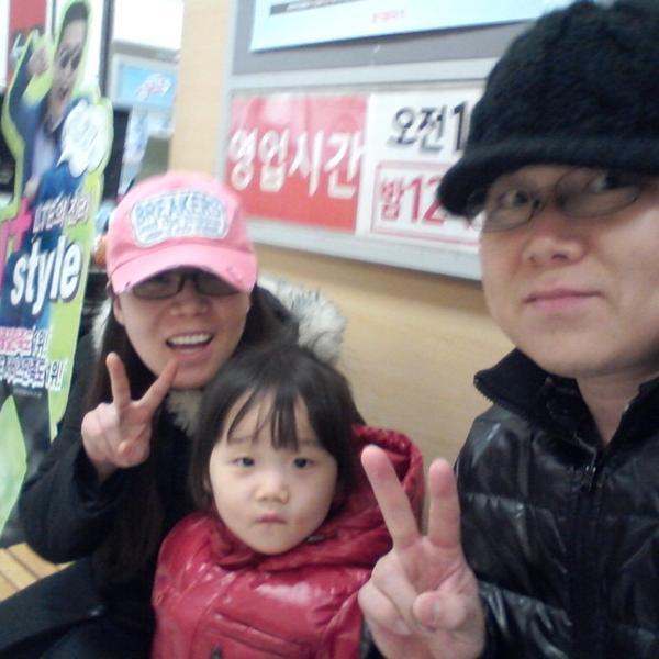 Photo taken at 롯데마트 / Lotte Mart by Seongho K. on 12/22/2012