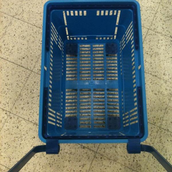 Photo taken at Albert Heijn by Timo B. on 3/20/2012