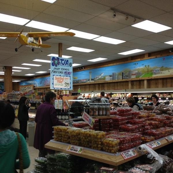 Photo taken at Trader Joe's by Tracy L. on 2/11/2013