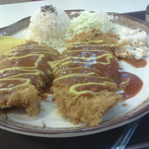 Photo taken at 홈플러스 (Home plus) by Byeongseok L. on 1/6/2012-釜山市釜山镇区东川路4号 Photo taken at 홈플러스 (Home plus) by Byeongseok L. on 1/6/2012