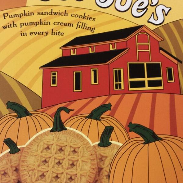 Photo taken at Trader Joe's by Cynthia R. on 10/1/2014-亚利桑那州斯科茨代尔弗兰克劳埃德莱特路7555号 Photo taken at Trader Joe's by Cynthia R. on 10/1/2014