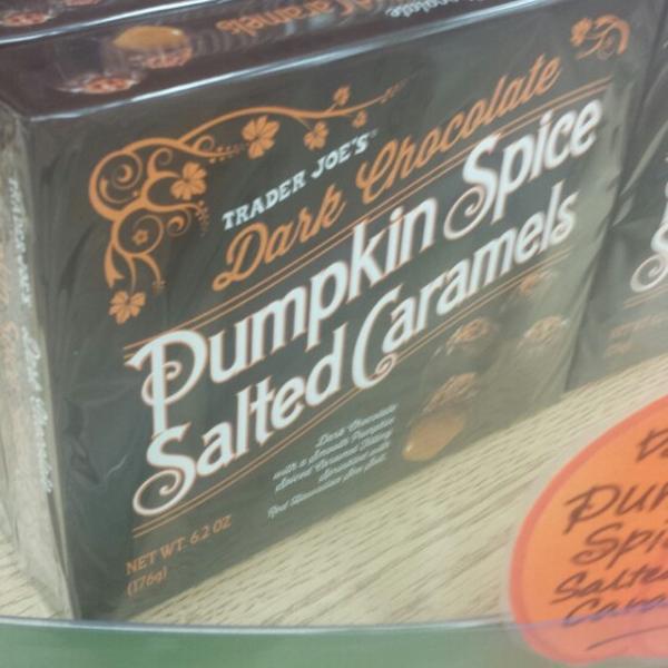 Photo taken at Trader Joe's by Cynthia R. on 10/16/2014-亚利桑那州斯科茨代尔弗兰克劳埃德莱特路7555号 Photo taken at Trader Joe's by Cynthia R. on 10/16/2014