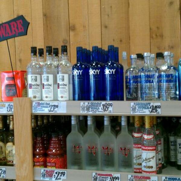 Photo taken at Trader Joe's by alison on 10/29/2011-美国加利福尼亚州沙加缅度马可尼大道2625 Photo taken at Trader Joe's by alison on 10/29/2011