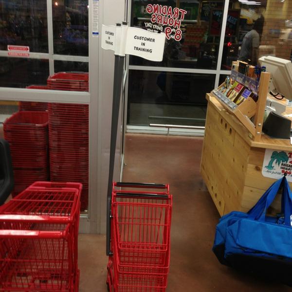 Photo taken at Trader Joe's by pavan on 9/10/2013-美国宾夕法尼亚州上圣克莱尔华盛顿路1630 Photo taken at Trader Joe's by pavan on 9/10/2013