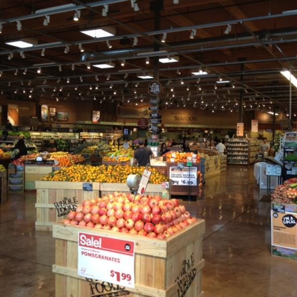 Photo taken at Whole Foods Market by Jonathan A. on 11/11/2011-加利福尼亚州塔斯廷市公园大道2847号 Photo taken at Whole Foods Market by Jonathan A. on 11/11/2011