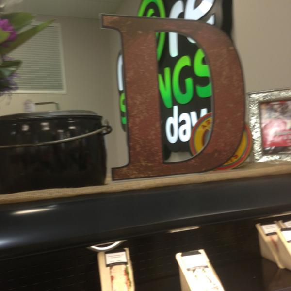 Photo taken at Woolworths by Chorus Call A. on 9/13/2013-澳大利亚昆士兰州纽斯特德天驰76 Photo taken at Woolworths by Chorus Call A. on 9/13/2013