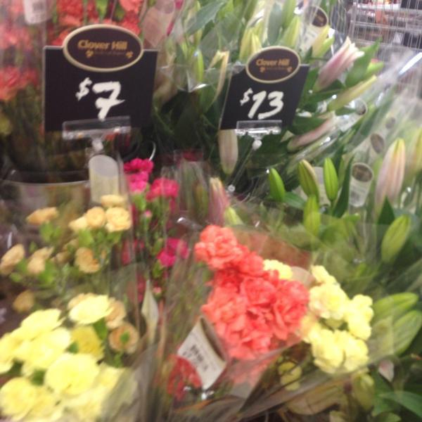 Photo taken at Woolworths by Chorus Call A. on 9/28/2013-澳大利亚昆士兰州纽斯特德天驰76 Photo taken at Woolworths by Chorus Call A. on 9/28/2013