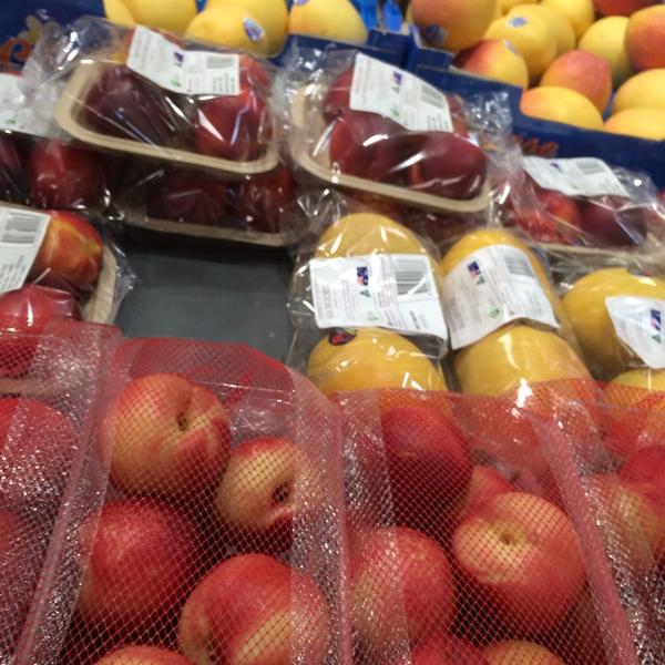 Photo taken at Woolworths by Chorus Call A. on 11/27/2013-澳大利亚昆士兰州纽斯特德天驰76 Photo taken at Woolworths by Chorus Call A. on 11/27/2013