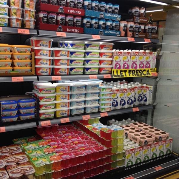 Photo taken at Mercadona by Евгений Ф. on 12/27/2013