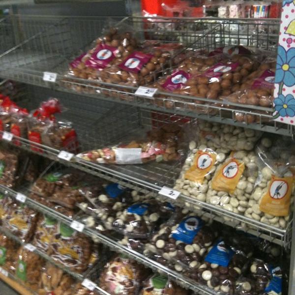 Photo taken at HEMA by Sanne d. on 9/6/2011-荷兰北布拉班特省埃因霍温权利街37号 Photo taken at HEMA by Sanne d. on 9/6/2011