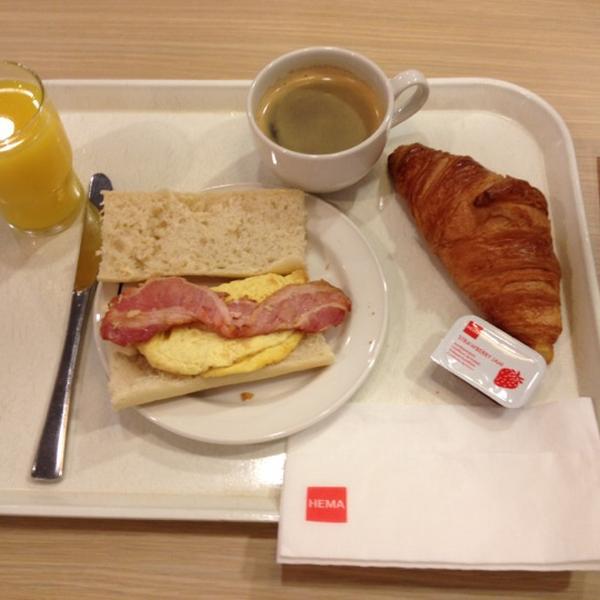 Photo taken at HEMA by Johan P. on 8/15/2012-荷兰北布拉班特省埃因霍温权利街37号 Photo taken at HEMA by Johan P. on 8/15/2012