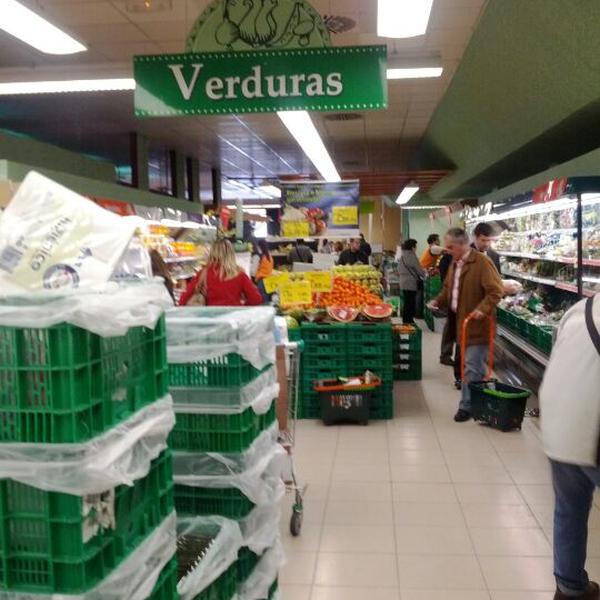 Photo taken at Mercadona by Raquero on 4/4/2012