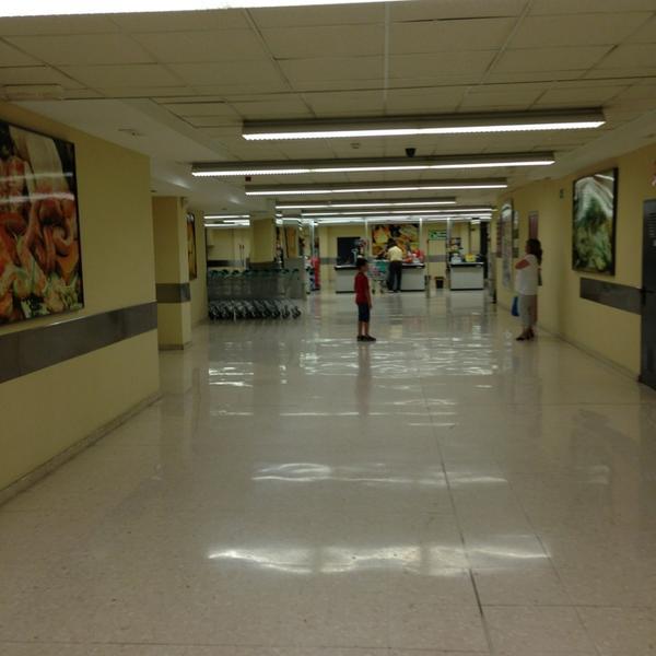 Photo taken at Mercadona by Ruben Dario V. on 7/20/2013