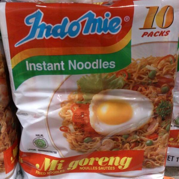 Photo taken at PAK'nSAVE by Feisal D. on 11/16/2012