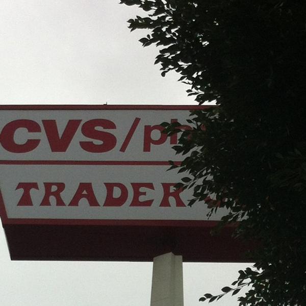 Photo taken at Trader Joe's by Carol 'Red E. on 4/23/2012-加尼福尼亚洛杉矶塞普尔维达大道3456(在棕榈大道) Photo taken at Trader Joe's by Carol 'Red E. on 4/23/2012