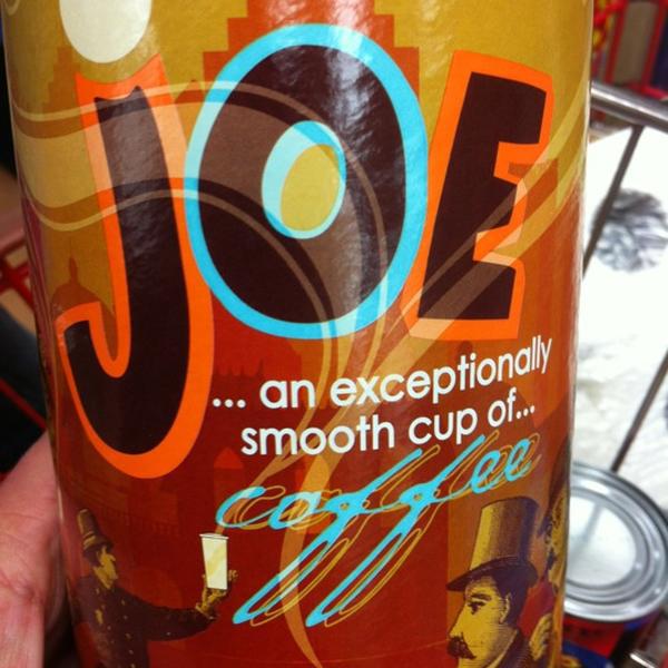 Photo taken at Trader Joe's by Berto M. on 4/12/2012-加尼福尼亚洛杉矶塞普尔维达大道3456(在棕榈大道) Photo taken at Trader Joe's by Berto M. on 4/12/2012