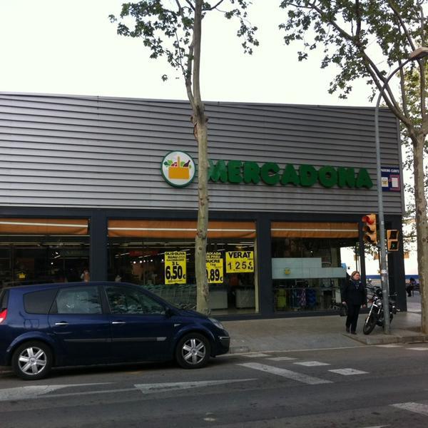 Photo taken at Mercadona C/Peru by Rebeca C. on 4/7/2014