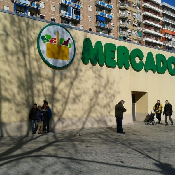 Photo taken at Mercadona C/Peru by Gabriela F. on 2/4/2012