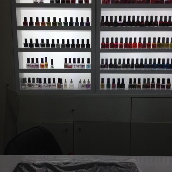 Photo taken at 홈플러스 (Home Plus) by Marina S. on 1/20/2014-釜山市海云台区海云台海边路140号(海云台店) Photo taken at 홈플러스 (Home Plus) by Marina S. on 1/20/2014