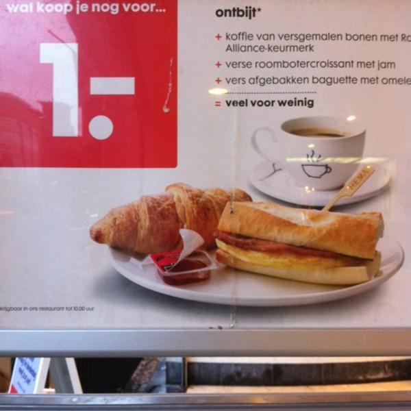 Photo taken at HEMA by Monique G. on 1/9/2012-荷兰南荷兰省海牙格罗特市场街57号 Photo taken at HEMA by Monique G. on 1/9/2012