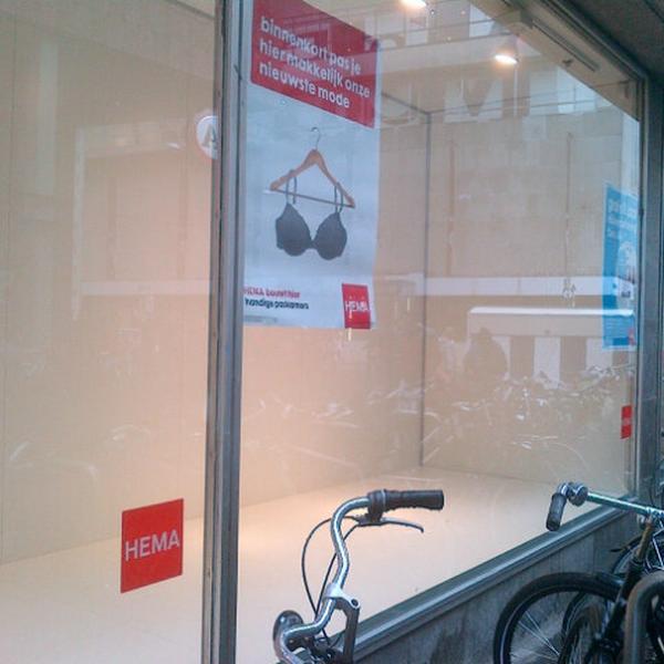 Photo taken at HEMA by Francisca on 11/4/2012-荷兰南荷兰省海牙格罗特市场街57号 Photo taken at HEMA by Francisca on 11/4/2012