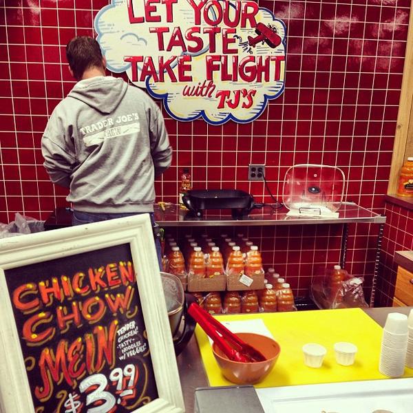 Photo taken at Trader Joe's by Allan C. on 2/23/2013-密苏里州圣刘易斯城布伦特伍德中心48号 Photo taken at Trader Joe's by Allan C. on 2/23/2013