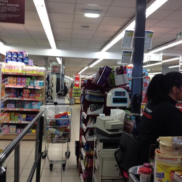 Photo taken at Monoprix by François G. on 4/12/2014-法国法兰西岛巴黎菲利福尔大道 Photo taken at Monoprix by François G. on 4/12/2014