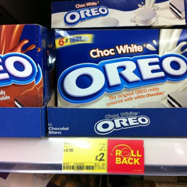 Photo taken at Asda by Adrian L. on 1/4/2011-英国莱斯特郡奥德比城莱斯特路 Photo taken at Asda by Adrian L. on 1/4/2011