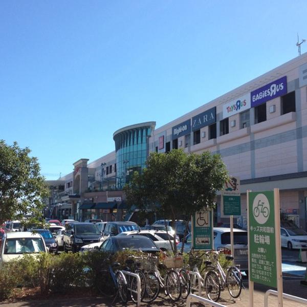 Photo taken at イオンモール东浦 by tukezo on 8/26/2012