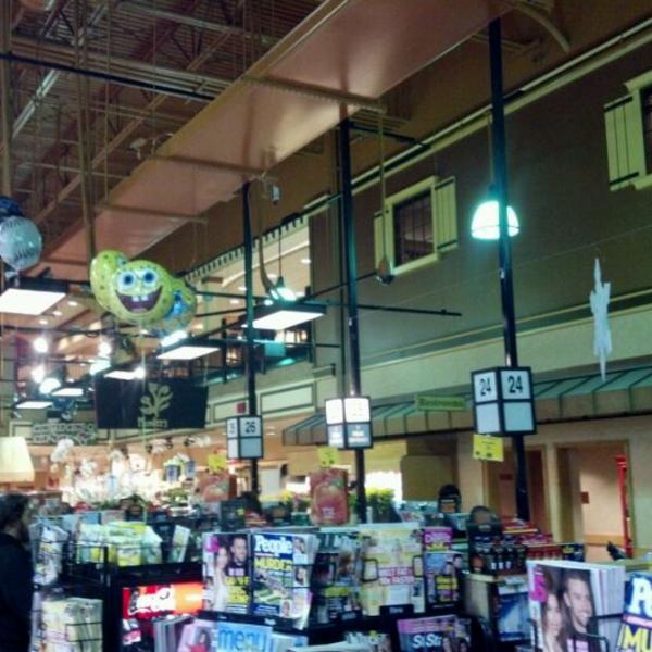 Photo taken at Wegmans by Dennis O. on 1/17/2012-美国新泽西州伍德布里奇木桥中心15 Photo taken at Wegmans by Dennis O. on 1/17/2012