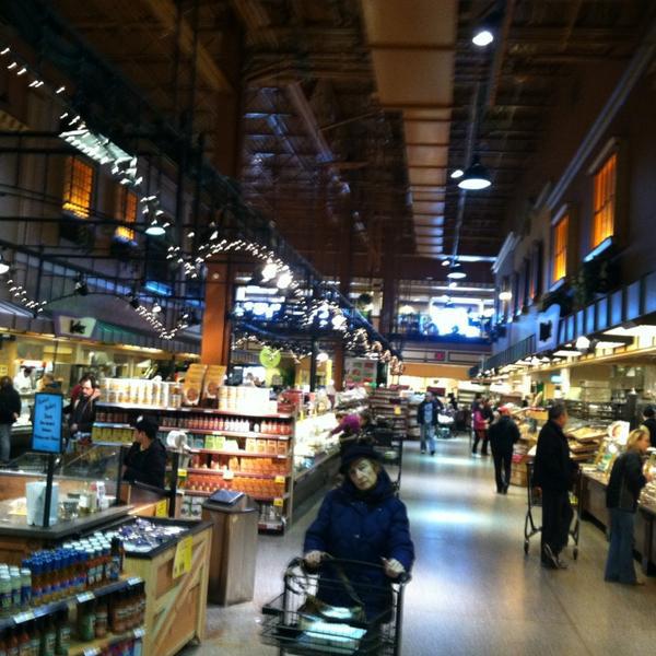 Photo taken at Wegmans by Rick L. on 1/20/2013-美国新泽西州伍德布里奇木桥中心15 Photo taken at Wegmans by Rick L. on 1/20/2013