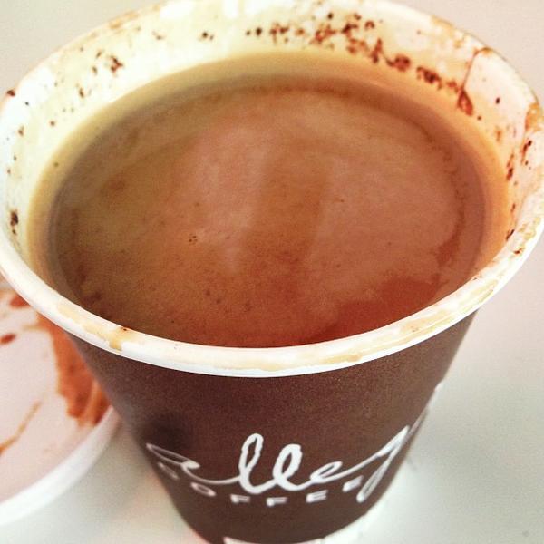 Photo taken at Whole Foods Market by hedi a. on 4/18/2013-加尼福尼亚雷东多海滩太平洋海岸高速公路405(山茶花和绿柱石街之间) Photo taken at Whole Foods Market by hedi a. on 4/18/2013