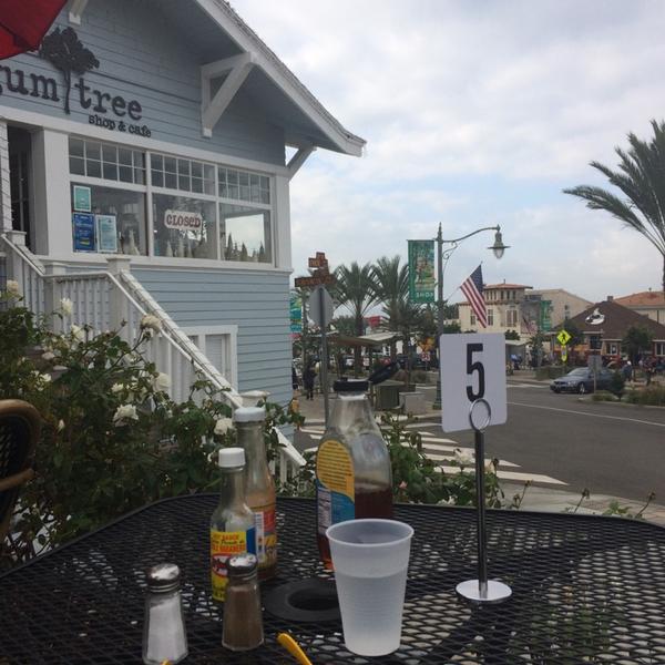 Photo taken at Whole Foods Market by Ashley M. on 11/15/2014-加尼福尼亚雷东多海滩太平洋海岸高速公路405(山茶花和绿柱石街之间) Photo taken at Whole Foods Market by Ashley M. on 11/15/2014