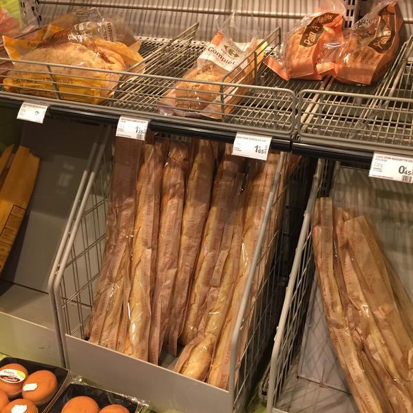 Carrefour 法国法兰西岛马赛卡内比埃尔街80