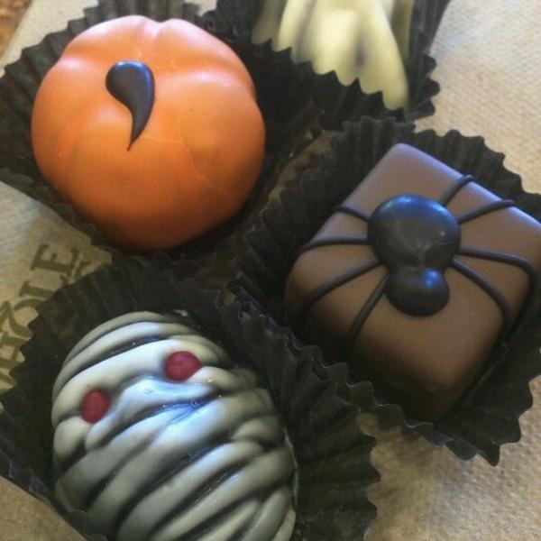 Photo taken at Whole Foods Market by Belinda T. on 10/22/2012-内华达州拉斯维加斯查尔斯顿大道8855号 Photo taken at Whole Foods Market by Belinda T. on 10/22/2012