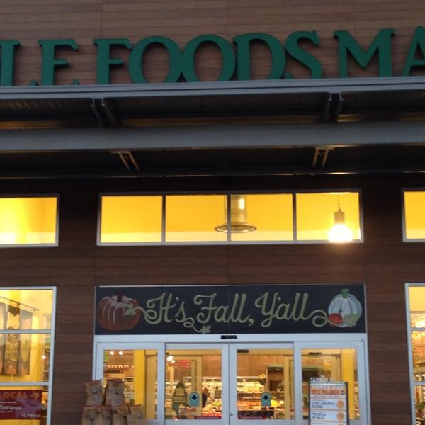 Photo taken at Whole Foods Market by Susan H. on 9/30/2013-德克萨斯州阿狄森贝尔特莱恩路5100号 Photo taken at Whole Foods Market by Susan H. on 9/30/2013