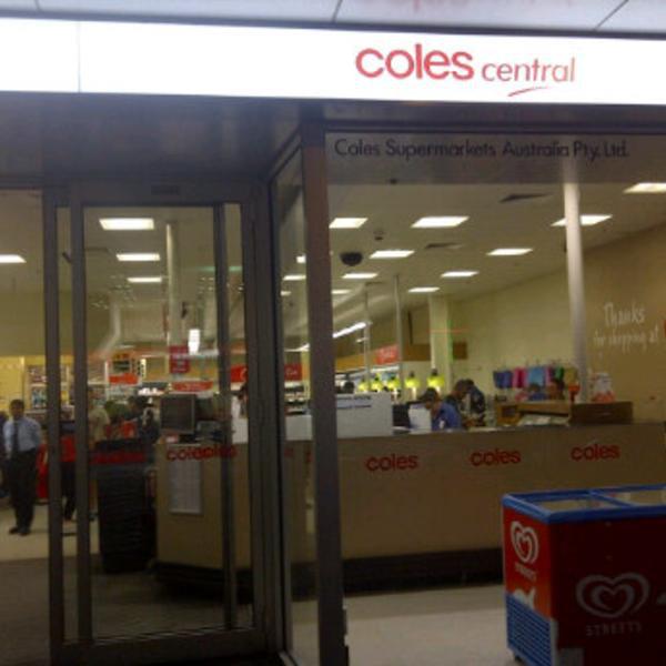 Photo taken at Coles Central by Chu K. on 3/13/2012-澳大利亚维多利亚州墨尔本中央商场 Photo taken at Coles Central by Chu K. on 3/13/2012