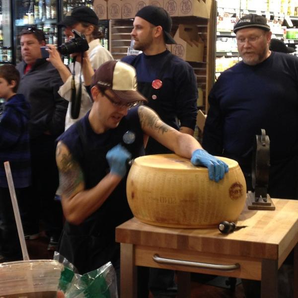 Photo taken at Whole Foods Market by Michelle S. on 3/9/2013-爱达荷 博伊西百老汇大道401(前街) Photo taken at Whole Foods Market by Michelle S. on 3/9/2013