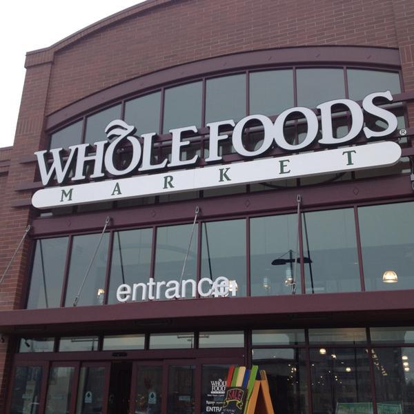 Photo taken at Whole Foods Market by Joshua P. on 1/25/2013-爱达荷 博伊西百老汇大道401(前街) Photo taken at Whole Foods Market by Joshua P. on 1/25/2013