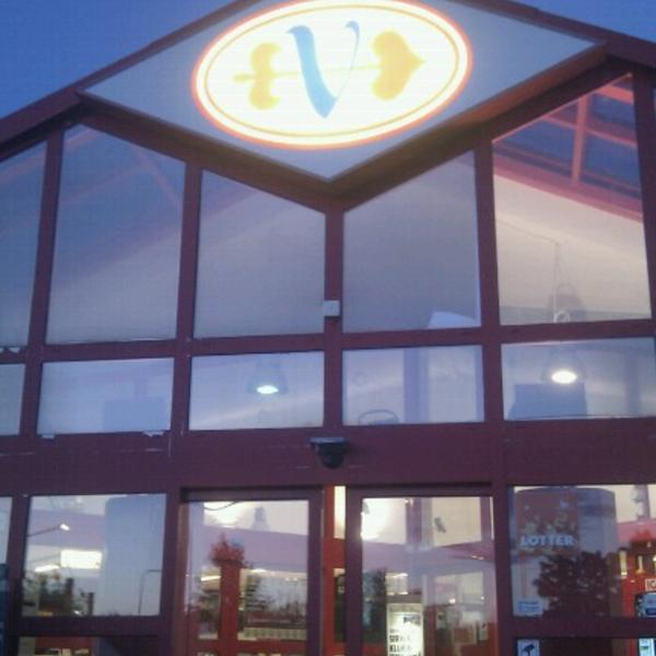 Photo taken at ICA Supermarket Väst by Jörgen H. on 6/20/2012