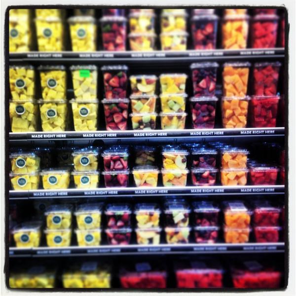 Photo taken at Whole Foods Market by Tom G. on 6/19/2013-加尼福尼亚奥克斯纳德镇中心街道650(中收集在河滨公园) Photo taken at Whole Foods Market by Tom G. on 6/19/2013