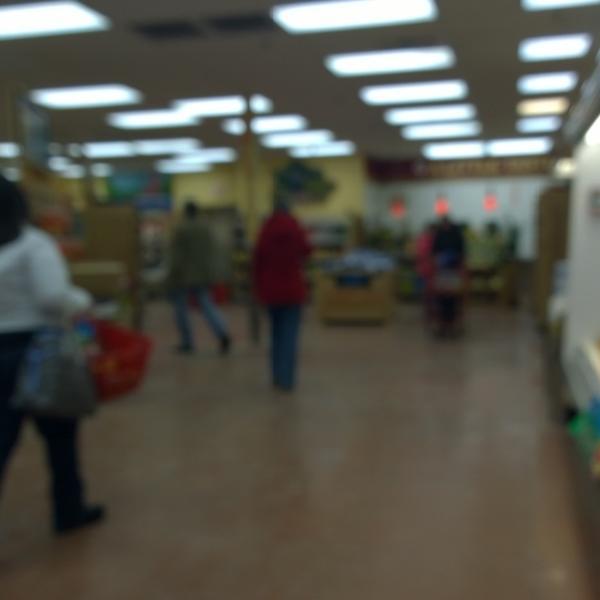 Photo taken at Trader Joe's by Greg N. on 1/17/2014-美国伊利诺斯州阿灵顿高地兰德西路17 Photo taken at Trader Joe's by Greg N. on 1/17/2014