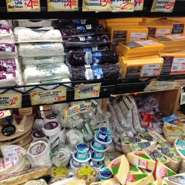 Photo taken at Trader Joe's by Risa . on 12/1/2012