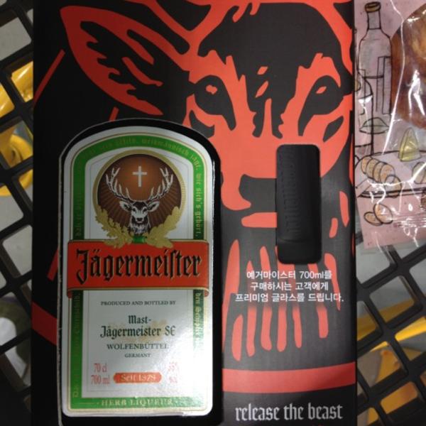 Photo taken at 이마트 (emart) by Young Kook H. on 5/19/2012