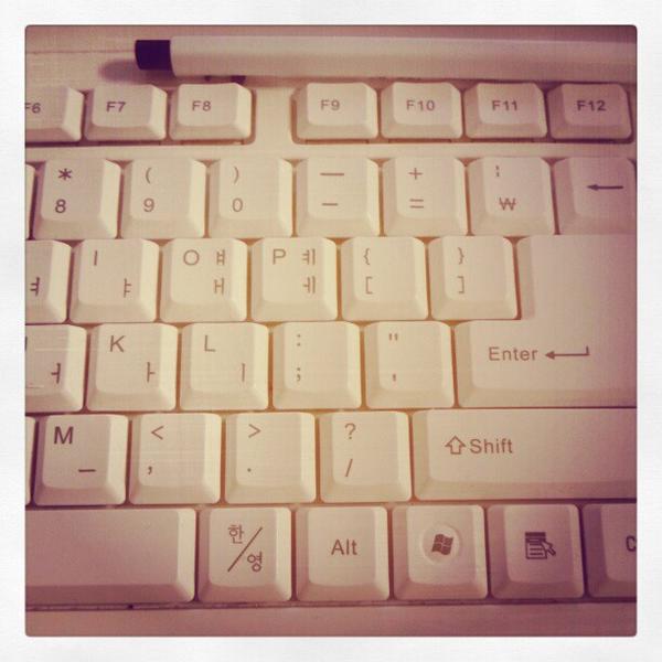 Photo taken at 이마트 (emart) by Kim D. on 11/29/2012