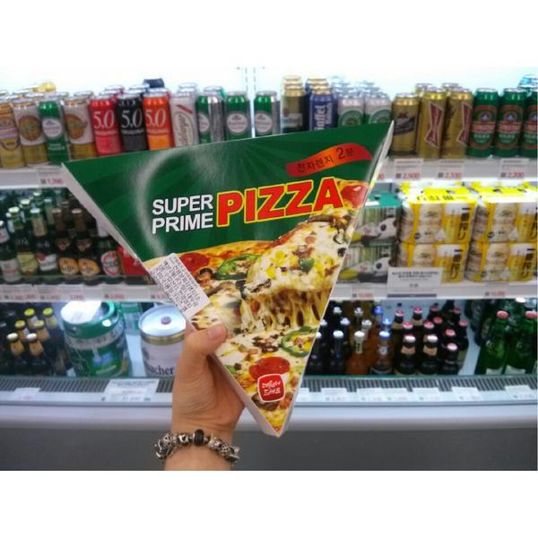 Photo taken at 이마트 (emart) by Sora K. on 6/23/2014