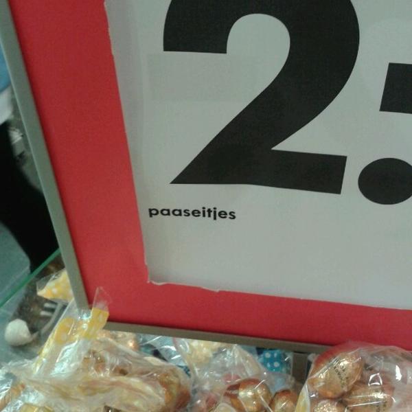 Photo taken at HEMA by Michel K. on 1/19/2013