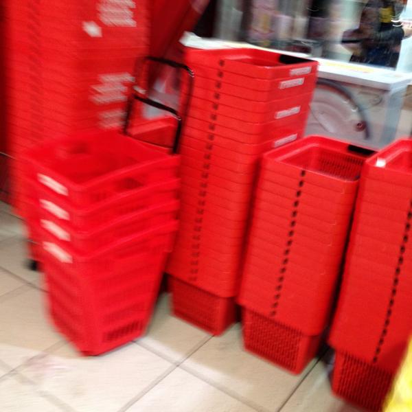 Photo taken at Interspar by Fabio D. on 1/8/2015-意大利威尼托帕多瓦庞悌维戈达则热路2 Photo taken at Interspar by Fabio D. on 1/8/2015