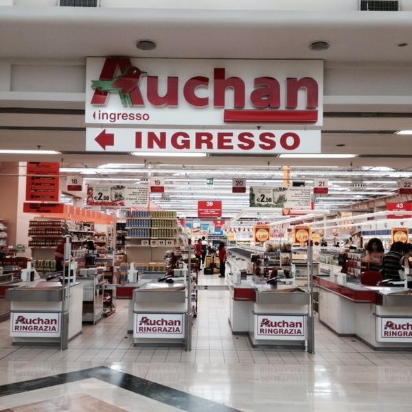 Photo taken at Auchan Casal Bertone by Mona P. on 7/30/2014-意大利拉齐奥罗马阿尔贝托波利奥大街50 Photo taken at Auchan Casal Bertone by Mona P. on 7/30/2014